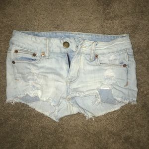 Jean shorts distressed